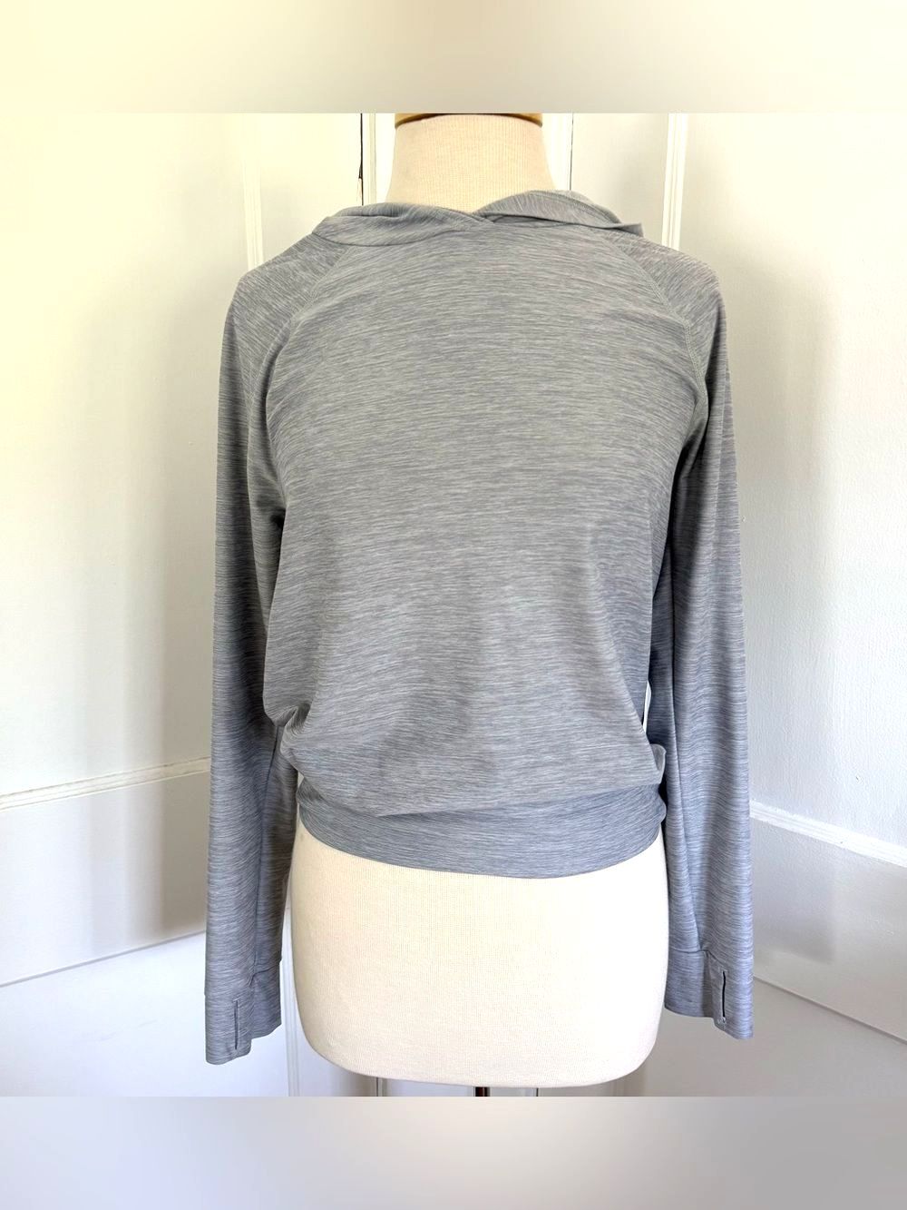 The North Face Hooded Long-Sleeve Women's Top Lightweight Heathered Gray Sz S